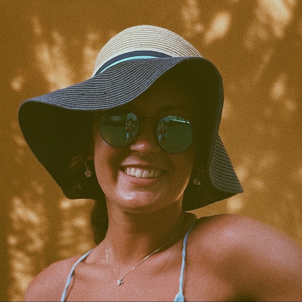 Floppy beach hat